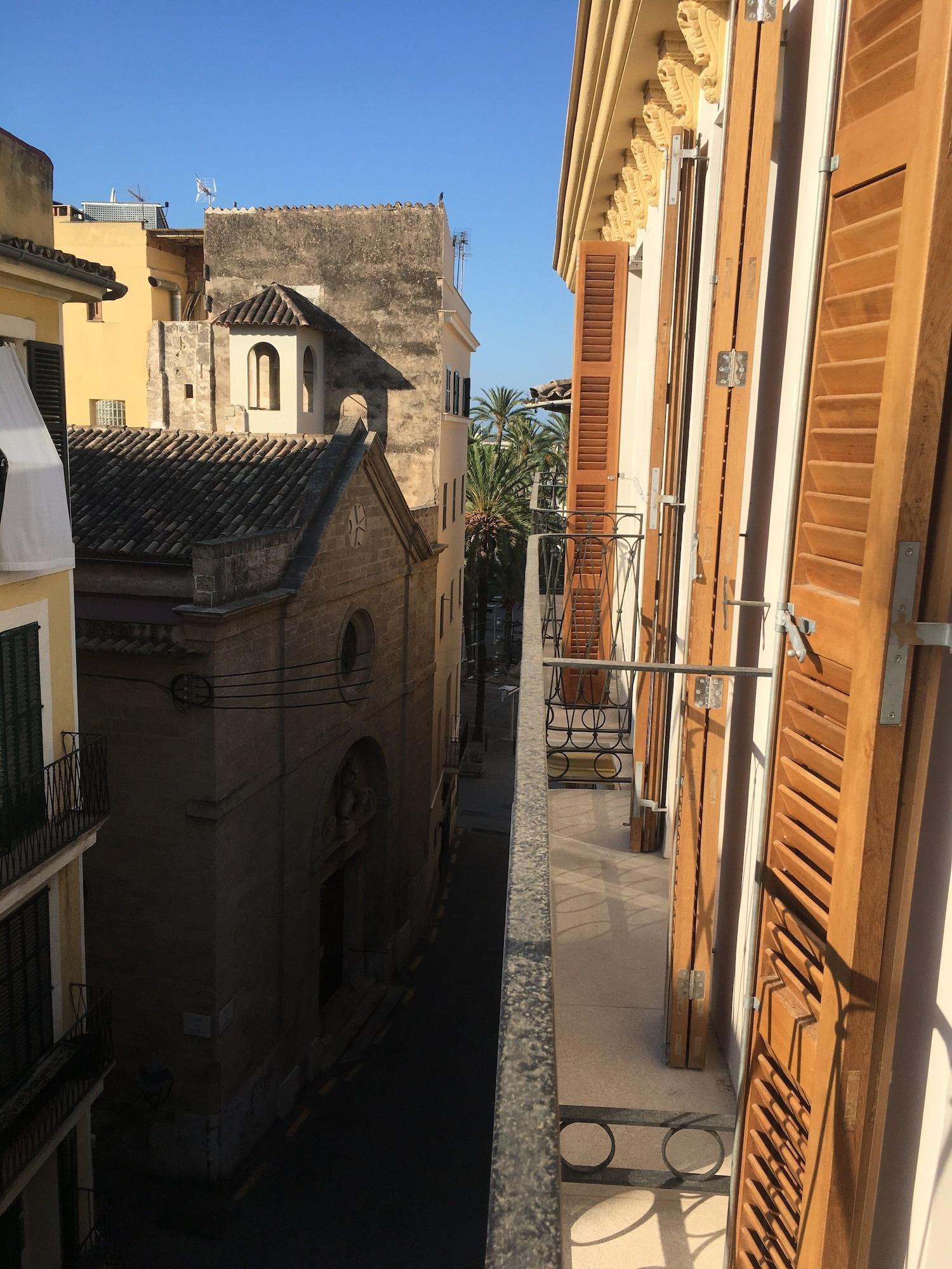 Bo Hotel Palma Exterior photo Balcony of a typical house in the old town of Poetto