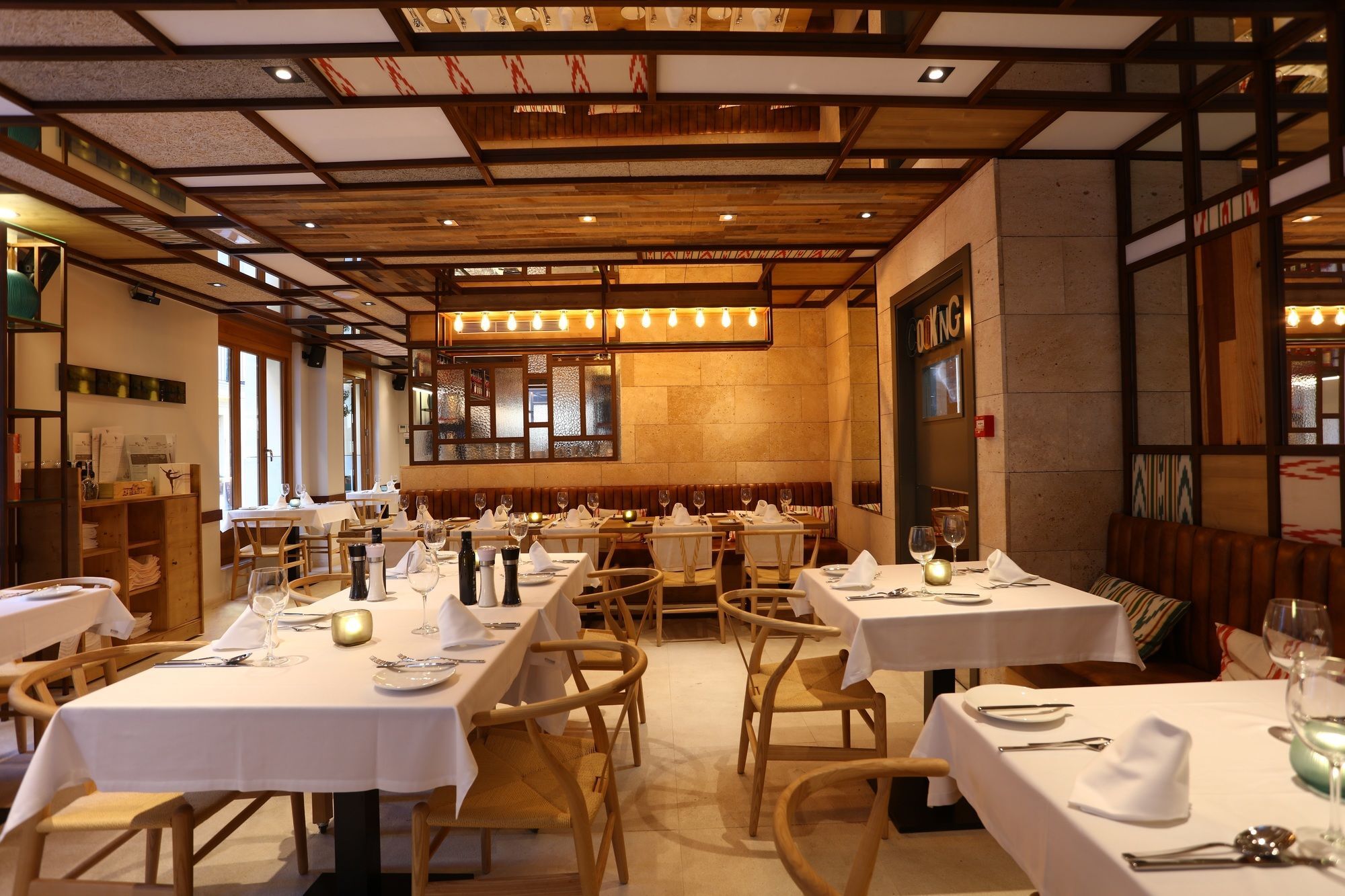Bo Hotel Palma Exterior photo Interior of restaurant